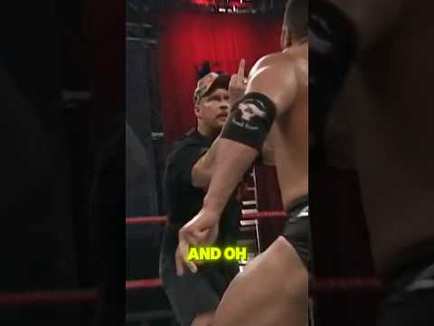 The rattlesnake flips off the brahma bull😧🐍🐂 #shorts