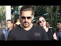 Salman Khan Kareena Looks Beautiful Together WATCH