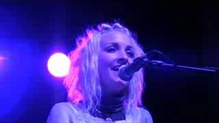 Bài hát I Like You Better When You're Not Around - Nghệ sĩ trình bày Kate Miller-Heidke