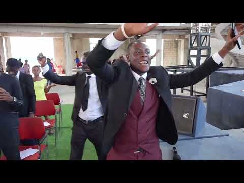 Jehovah Shammah | Spontaneous Worship by Pastor Obed Obeng-Addae