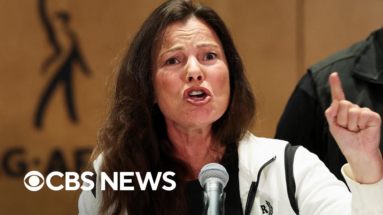 Watch: Fran Drescher delivers fiery speech on SAG-AFTRA strike - YouTube