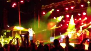 311 performing Salsa on 7/12/2014 (Rare Track)