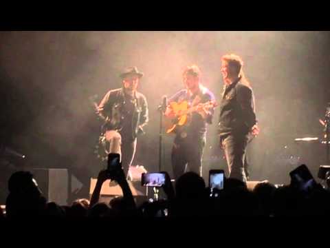 Mumford & Sons 'Timshel' live at the SSE Hydro, Glasgow 14/12/15 (Acoustic)