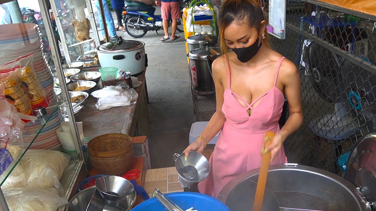 Video Tag 7 Thai-Lor Swift $1 Buffet All You Can Eat - Thailand Street Food