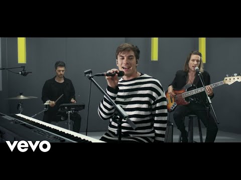 Dvicio - Sobrenatural (Live Acoustic)