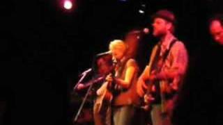 Kelly Willis Losing You