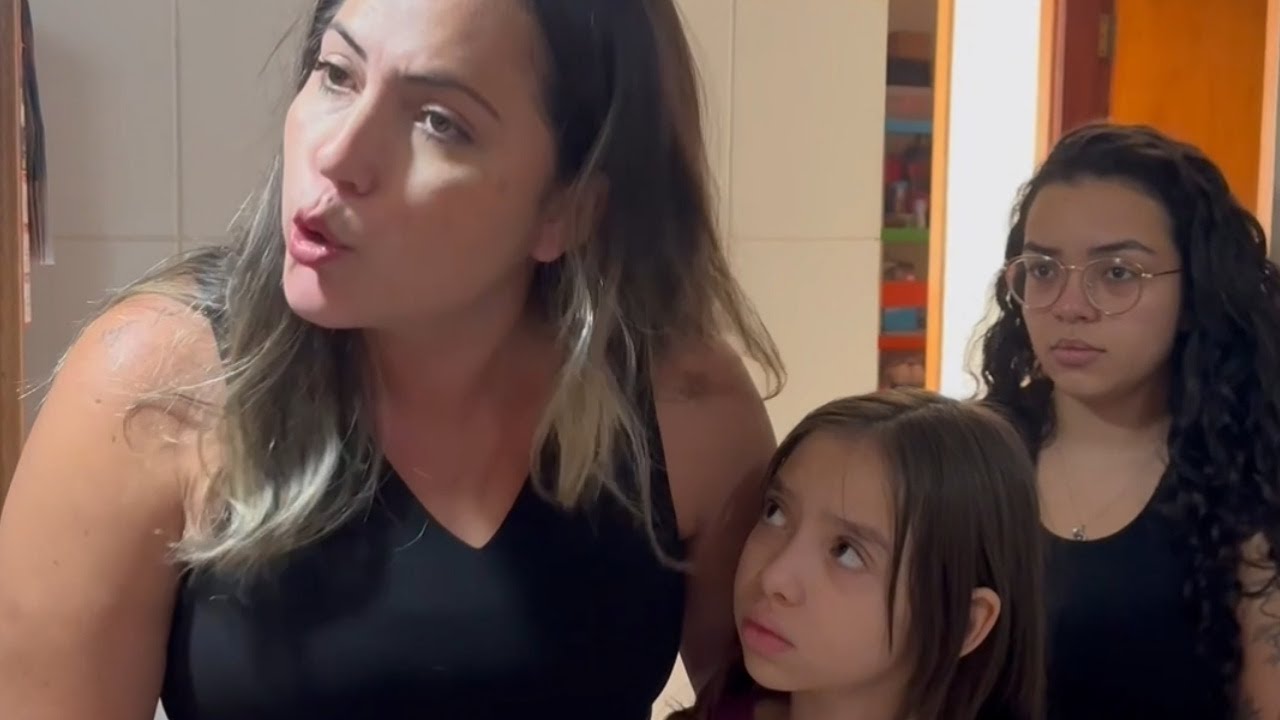 Ela dá comida para o filho e para o neto ele só dava as sobras....a vida lhe ensinou uma grande..