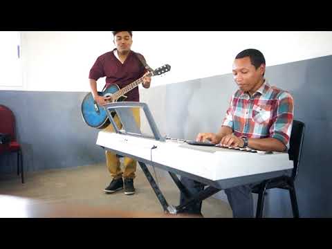 RAKROOTS COVER- Ny Hakantony