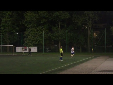 17.05 Wypici Team (białe) - Fenix FC (żółte)