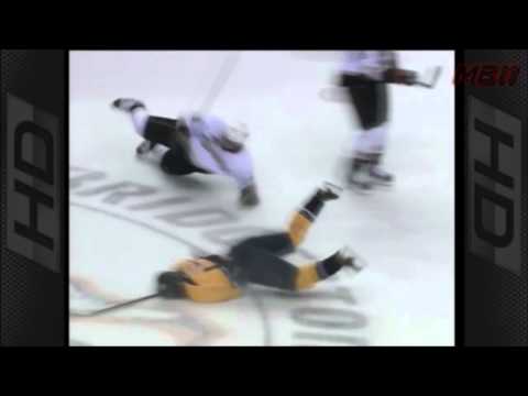 François Beauchemin Hit On Mike Fisher - 10/29/2011