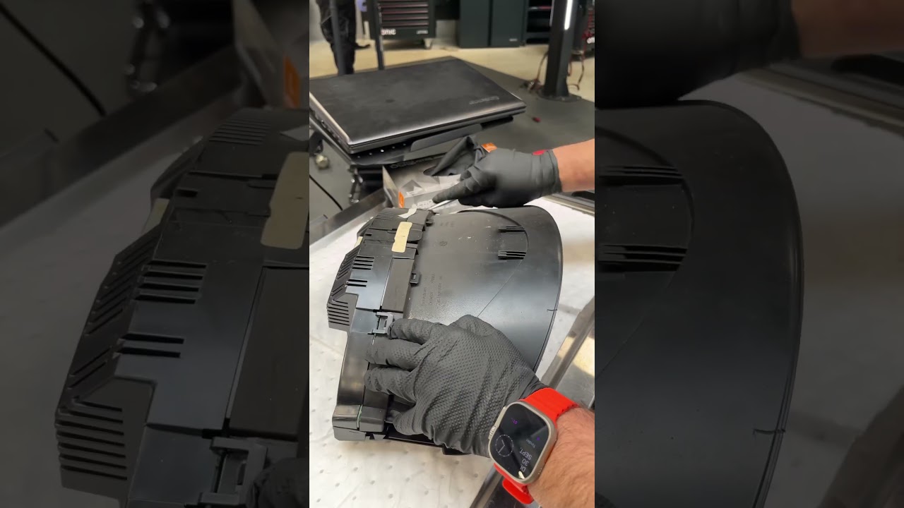 Speedometer fix on a CLK63 Black Series #mechanic #repair #mercedes #amg #clk63 #blackseries #car