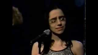 PJ Harvey - C&#39;mon Billy [7-2-95]