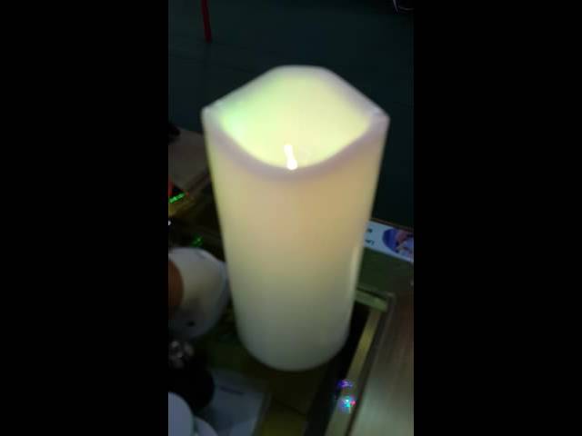 Vídeo relacionado con PChero - Velas cónicas LED rojas con temporizador remoto, 3 piezas de cera real, sin llama, velas parpadeantes, funcionan con pilas, sin goteo, para decoraciones de fiesta de Navidad, Halloween