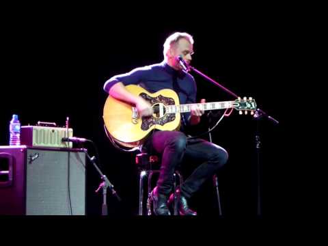 Piotr Rogucki - Całuj się! (Live Akustycznie)