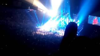Keith Urban- Even the Stars Fall 4 U (live)