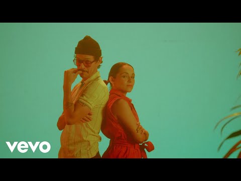 Caloncho, Melissa Robles - Como éramos antes (Video Oficial)
