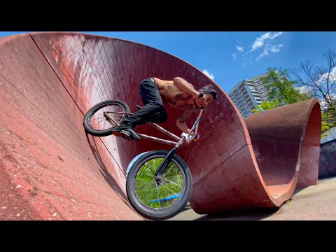 BMX Street: Bike Riding in Switzerland 2022 / Mati Lasgoity Series