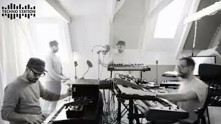 Sebastian Mullaert & Eitan Reiter - Dissolve - Live Session