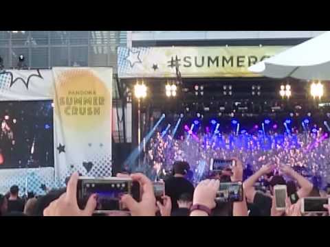 Fergie (Black Eyed Peas) - Big Girls Don't Cry - Pandora Summer Crush - L.A. Live - August 13, 2016