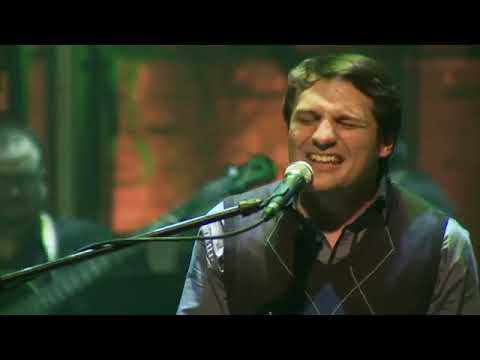 Voz Veis - Una noche Común y Sin Corriente (Acústico)