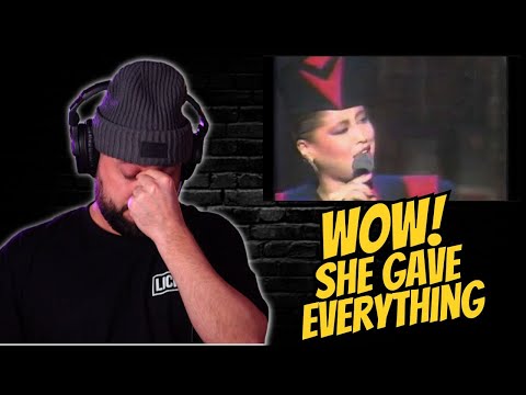 Phyllis Hyman - Living All Alone | Vocalist From The UK Reacts
