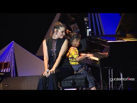 Gaby Moreno y Yahaira Tubac en concierto por primera vez