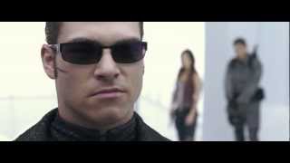 Resident Evil AfterLife. Chris, Claire & Alice VS Wesker. Fight Scene. HD 1080p.