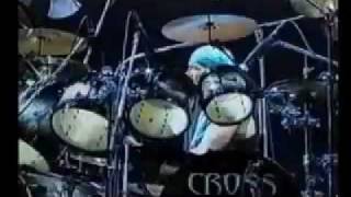 Mark Cross drum solo Tokyo 2006.avi