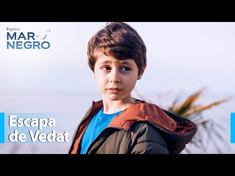 Yiğit escapa de Vedat 🏃‍♂️ - Mar Negro | Escenas Especiales