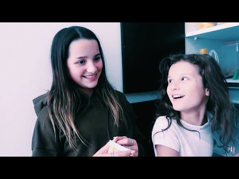 Annie and Hayley-always be together