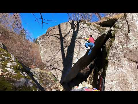 Spigolo del cuore, 7b. Val Masino