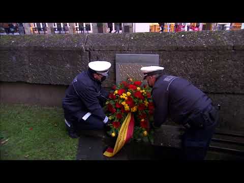Gedenktafel für die Betroffenen der Amokfahrt in Trier enthüllt