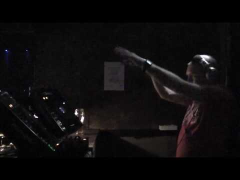 CHRIS EC @ Con-hs (cosmic Ballroom) Newcastle 04/04/2010