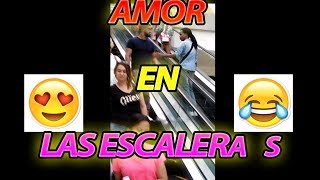 Amor En La Escalera (Plaza Comercial)