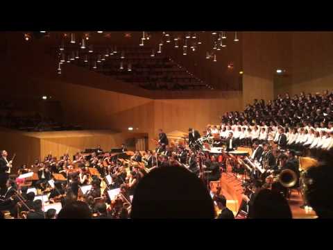 Chuse Joven - Coro Amici  Musicae Carmina Burana Carl Orff