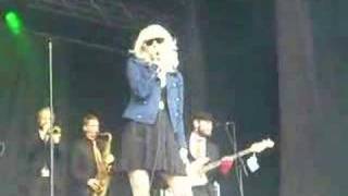Amanda Jenssen - Do You Love Me