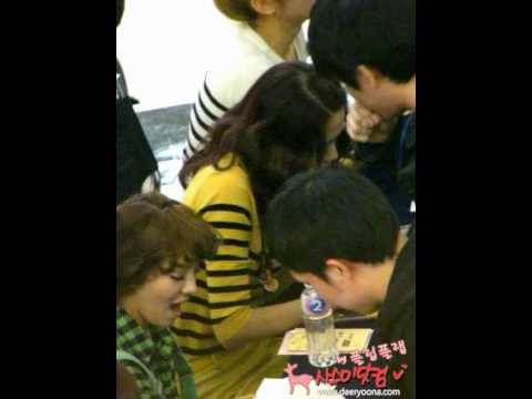 [Fancam] 100221 SNSD - part 4@Fansign Event Hottracks