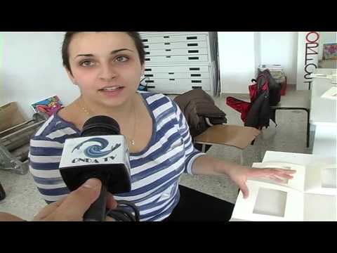 ONDA TG 29.11.2014 - STUDENTI LICEO ARTISTICO A CONTATTO CON LA DECALCOMANIA