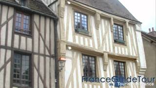 preview picture of video 'Village Médiéval de Noyers-Sur-Serein (Plus beaux villages de france, yonne, bourgogne)'