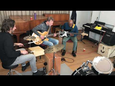 Groove Industries Cajon drum Kit. Rehearsal with Urban Jazz trio