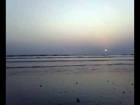 Adeel Shuja Butt & Wajahat Raheem at Karachi Beach 27-11-2008.mp4
