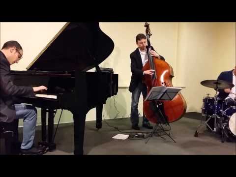 Giovanni Apa Jazz Trio-Cos'hai trovato in lui (B.Martino)