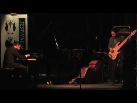 Eldar Djangirov Trio: "Blink"