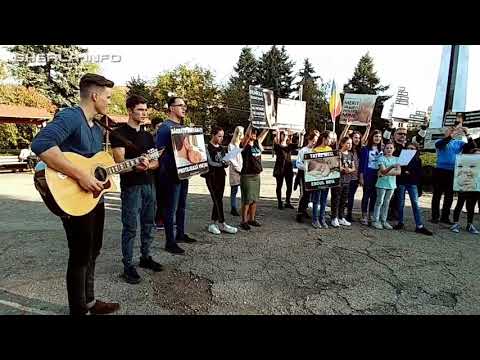 Flashmob la Gherla campania 40 de zile pentru viata (Cluj) 14 10 2019