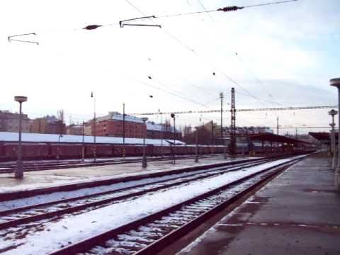 749 121 na čele R 1143 - Praha Vršovice - odjezd na ONJ - 27.11.2010.