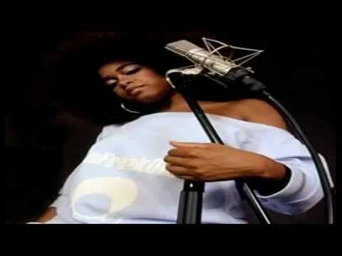 Arianna Puello - Oye Lo Que Traigo