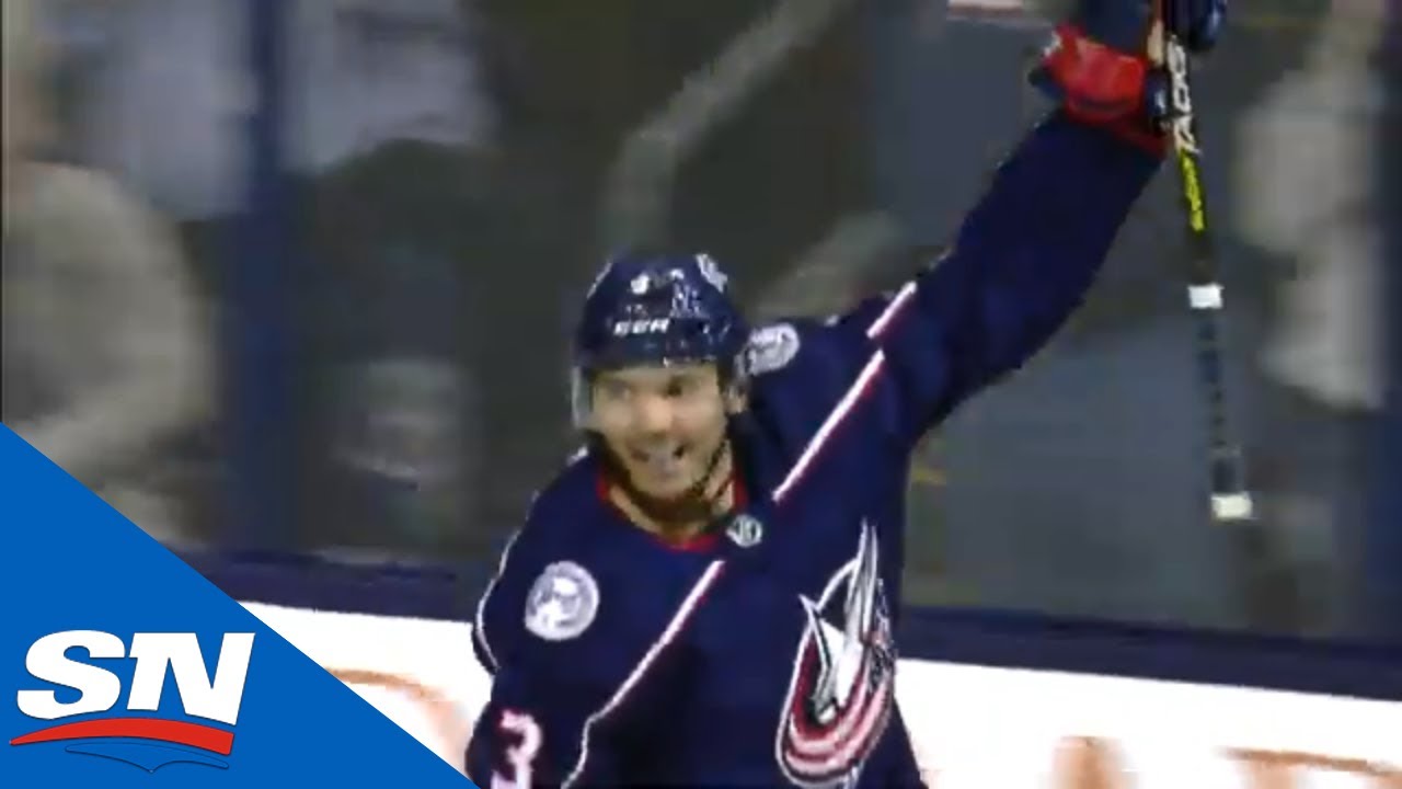 Vidéo: Artemi Panarin ​semble déjà se CAL....de Columbus comme de l'an 40...