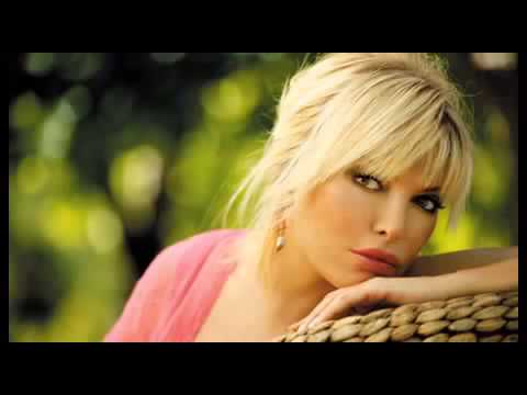 Burak Yeter ft Ajda Pekkan   Oyalama Beni 2010