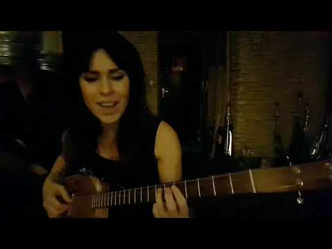 Katarzyna Pietras  - James Taylor Cover ("Something in the way she moves" )