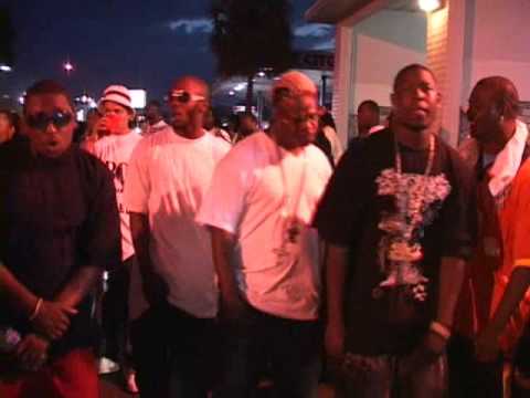 TOE DOWN:SHITT'IN ON "EM (VIDEO)